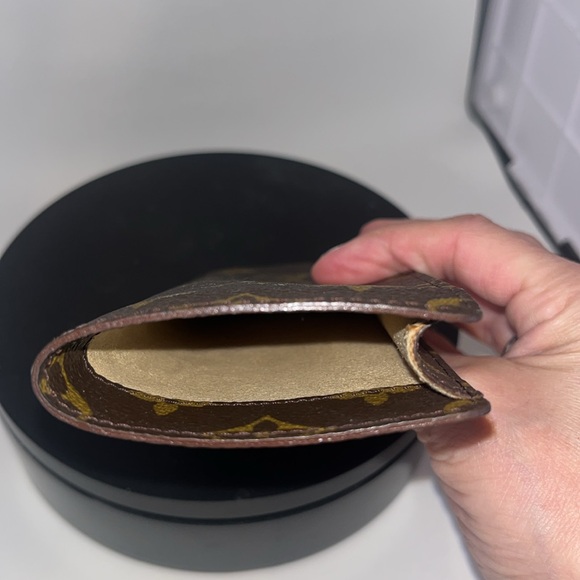 Authentic LV   Sunglasses or Eye  Case! - Picture 3 of 7